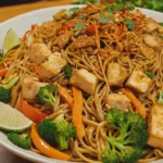Fideos salteados con pollo veganos fáciles y deliciosos
